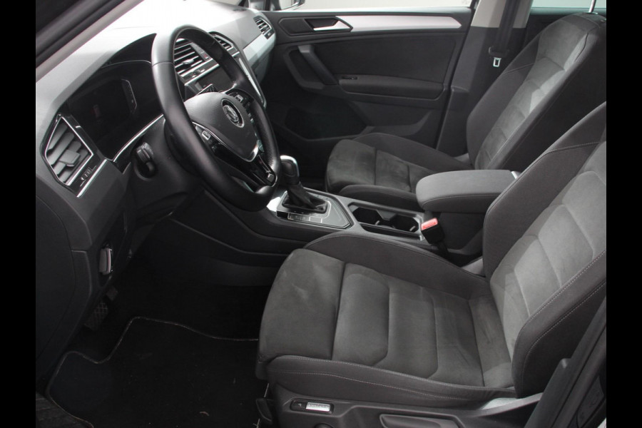 Volkswagen Tiguan 1.5 TSI Comfortline Team DSG Navigatie Camera Lane Assist Virtual Cockpit Winterpakket Adaptive Cruise control LMV Velgen