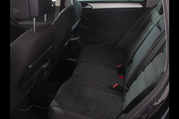 Volkswagen Tiguan 1.5 TSI Comfortline Team DSG Navigatie Camera Lane Assist Virtual Cockpit Winterpakket Adaptive Cruise control LMV Velgen