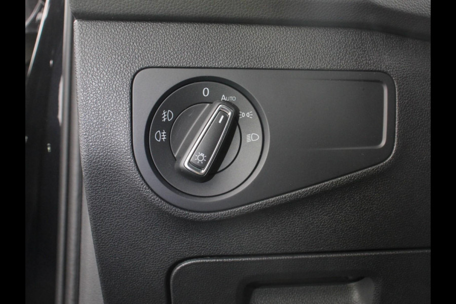 Volkswagen Tiguan 1.5 TSI Comfortline Team DSG Navigatie Camera Lane Assist Virtual Cockpit Winterpakket Adaptive Cruise control LMV Velgen