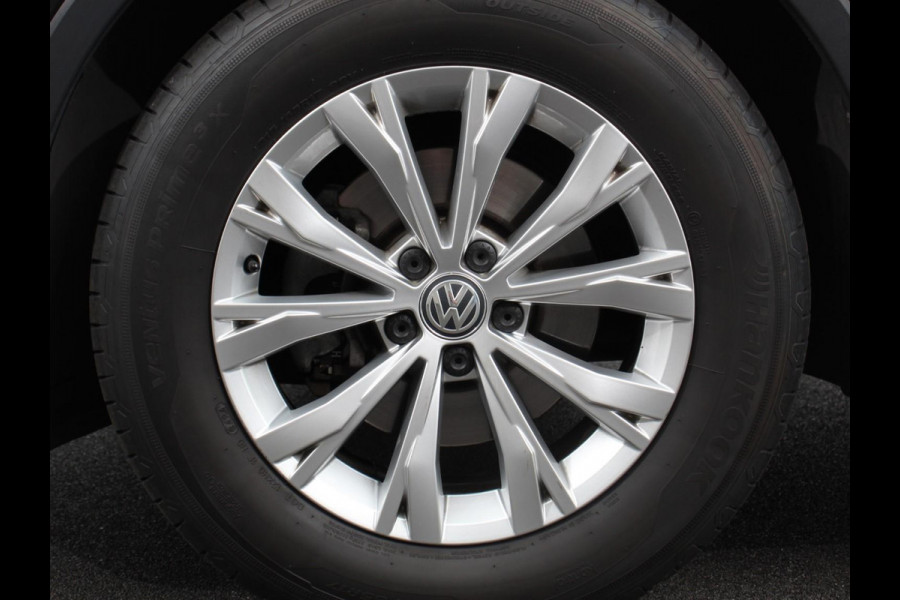 Volkswagen Tiguan 1.5 TSI Comfortline Team DSG Navigatie Camera Lane Assist Virtual Cockpit Winterpakket Adaptive Cruise control LMV Velgen