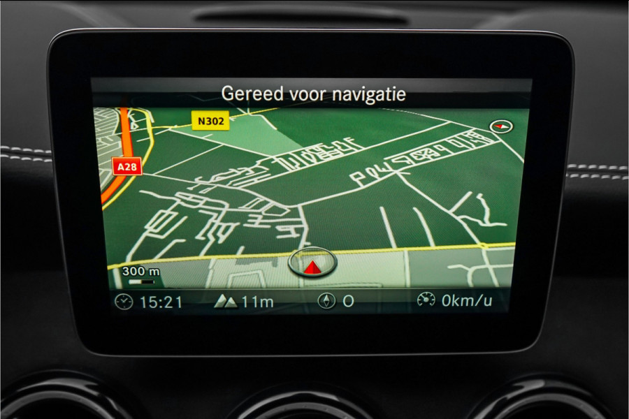 Mercedes-Benz CLA-Klasse 180 AMG-Line Camera LED 18"