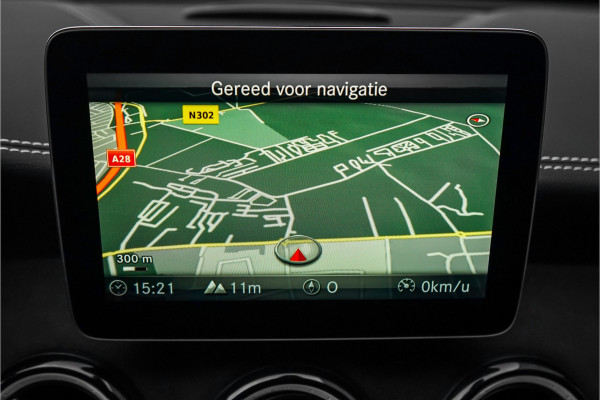 Mercedes-Benz CLA-Klasse 180 AMG-Line Camera LED 18"