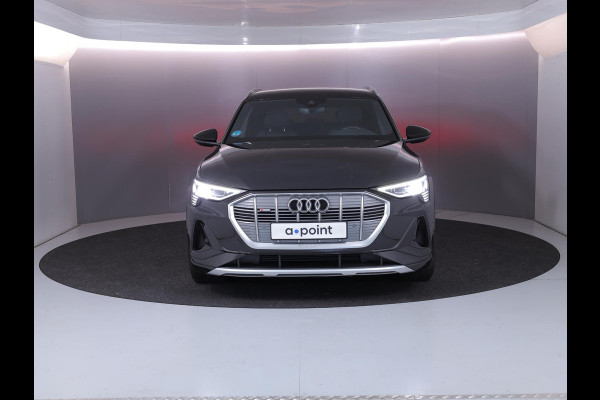 Audi e-tron 55 quattro S edition 95 kWh 408pk | Navigatie | Elektrisch verstelbare voorstoelen | Luchtvering | Parkeercamera | Matrix koplampen