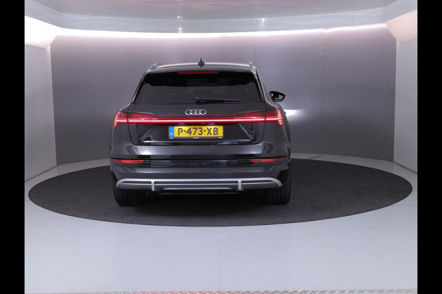 Audi e-tron 55 quattro S edition 95 kWh 408pk | Navigatie | Elektrisch verstelbare voorstoelen | Luchtvering | Parkeercamera | Matrix koplampen