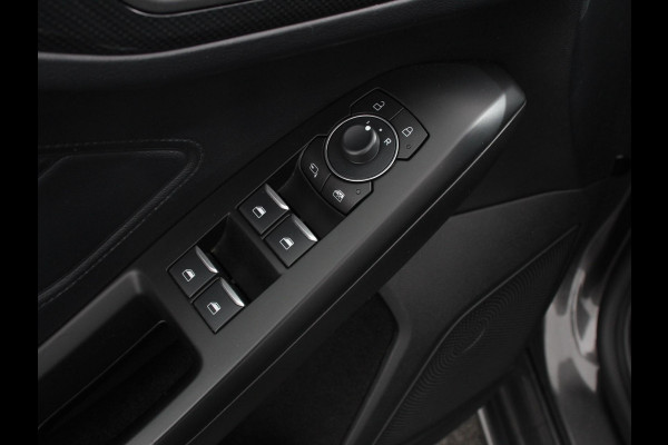 Ford Focus 1.0 Focus 125 PK HB ST-Line Automaat Navi Climate control cruise control Carplay LM velgen Parkeersensoren Led Matrix koplampen