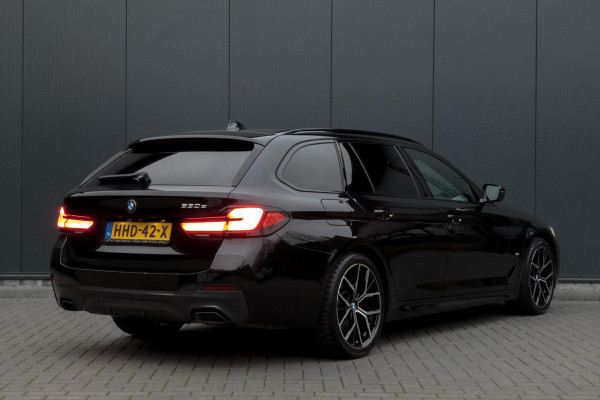 BMW 5 Serie Touring 530e Business Edition Plus | M-PAKKET | ADAPTIEVE CRUISE CONTROL | HEAD UP | PANORAMADAK | 360° CAMERA