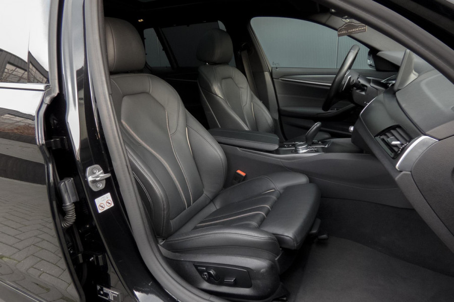 BMW 5 Serie Touring 530e Business Edition Plus | M-PAKKET | ADAPTIEVE CRUISE CONTROL | HEAD UP | PANORAMADAK | 360° CAMERA