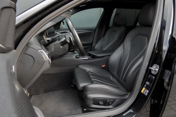 BMW 5 Serie Touring 530e Business Edition Plus | M-PAKKET | ADAPTIEVE CRUISE CONTROL | HEAD UP | PANORAMADAK | 360° CAMERA