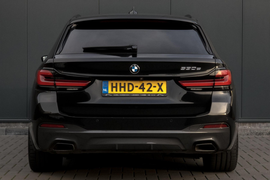 BMW 5 Serie Touring 530e Business Edition Plus | M-PAKKET | ADAPTIEVE CRUISE CONTROL | HEAD UP | PANORAMADAK | 360° CAMERA