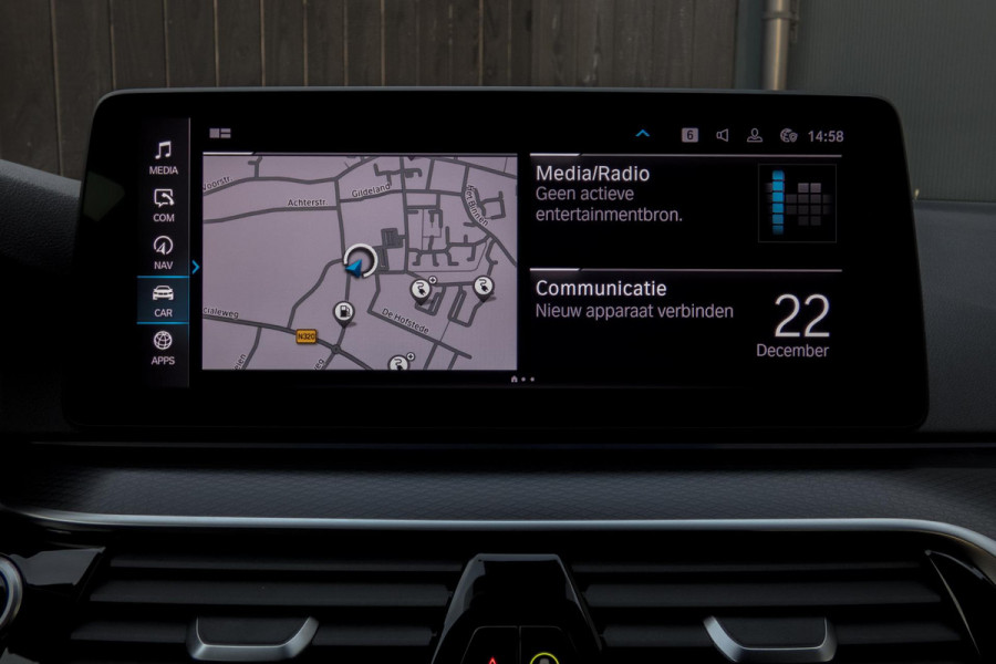 BMW 5 Serie Touring 530e Business Edition Plus | M-PAKKET | ADAPTIEVE CRUISE CONTROL | HEAD UP | PANORAMADAK | 360° CAMERA