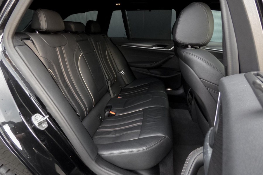 BMW 5 Serie Touring 530e Business Edition Plus | M-PAKKET | ADAPTIEVE CRUISE CONTROL | HEAD UP | PANORAMADAK | 360° CAMERA
