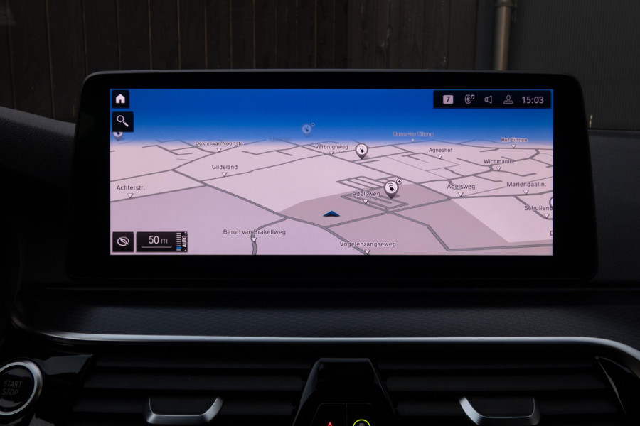 BMW 5 Serie Touring 530e Business Edition Plus | M-PAKKET | ADAPTIEVE CRUISE CONTROL | HEAD UP | PANORAMADAK | 360° CAMERA