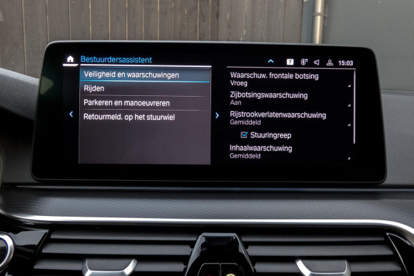 BMW 5 Serie Touring 530e Business Edition Plus | M-PAKKET | ADAPTIEVE CRUISE CONTROL | HEAD UP | PANORAMADAK | 360° CAMERA