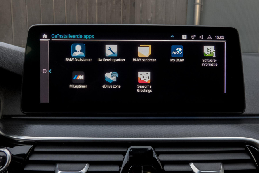 BMW 5 Serie Touring 530e Business Edition Plus | M-PAKKET | ADAPTIEVE CRUISE CONTROL | HEAD UP | PANORAMADAK | 360° CAMERA