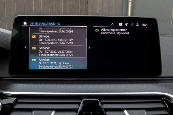 BMW 5 Serie Touring 530e Business Edition Plus | M-PAKKET | ADAPTIEVE CRUISE CONTROL | HEAD UP | PANORAMADAK | 360° CAMERA