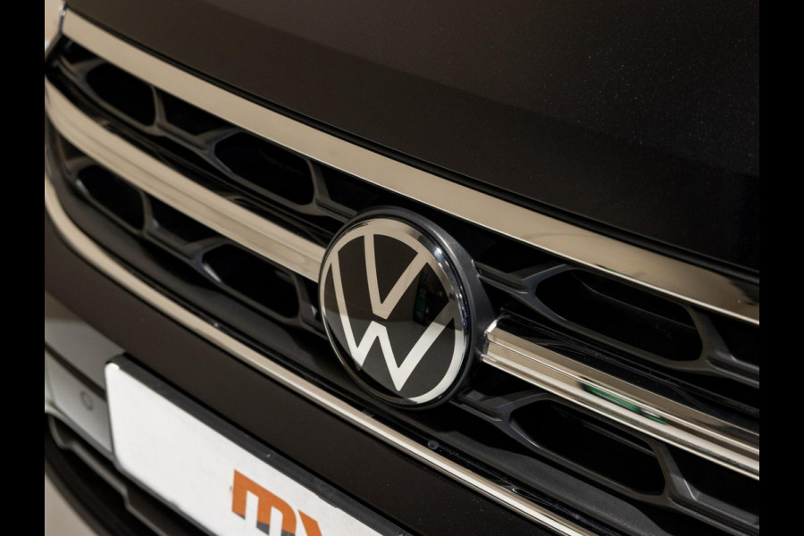 Volkswagen T-Roc 1.5 TSI R-Line Edition / 150pk / Stoel en stuur verwarming / Achteruitrij camera / Keyless /