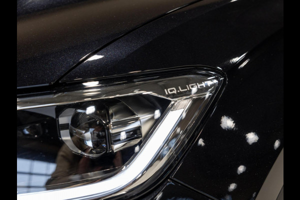 Volkswagen T-Roc 1.5 TSI R-Line Edition / 150pk / Stoel en stuur verwarming / Achteruitrij camera / Keyless /