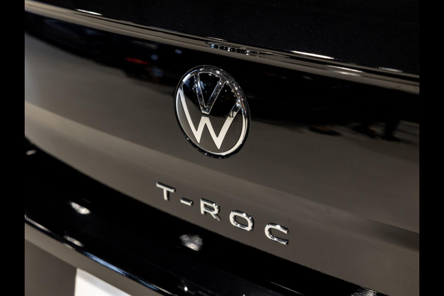Volkswagen T-Roc 1.5 TSI R-Line Edition / 150pk / Stoel en stuur verwarming / Achteruitrij camera / Keyless /