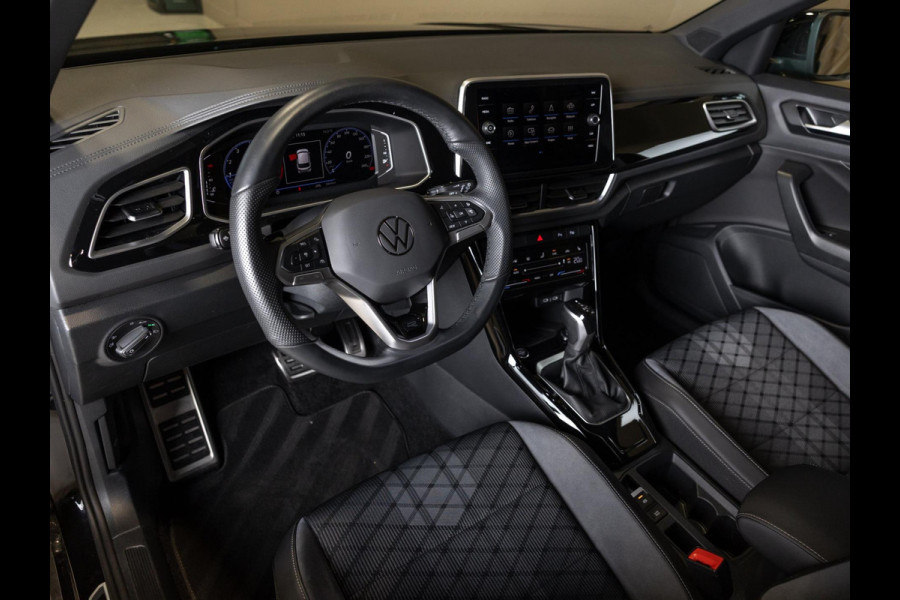 Volkswagen T-Roc 1.5 TSI R-Line Edition / 150pk / Stoel en stuur verwarming / Achteruitrij camera / Keyless /