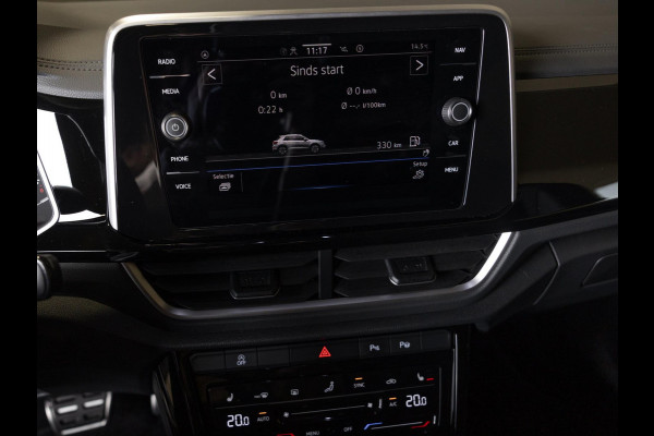 Volkswagen T-Roc 1.5 TSI R-Line Edition / 150pk / Stoel en stuur verwarming / Achteruitrij camera / Keyless /