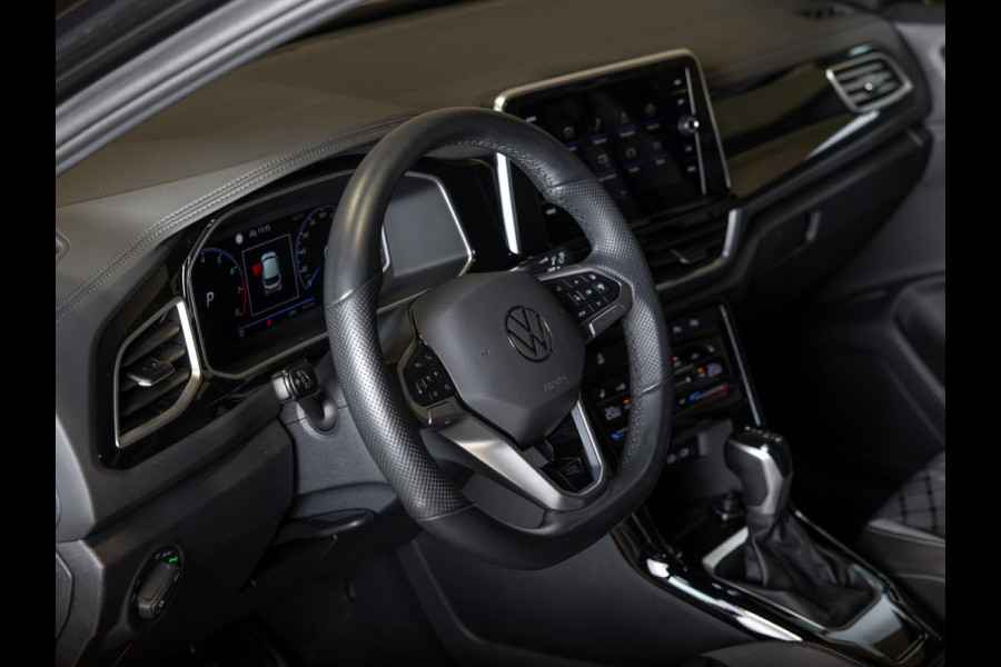 Volkswagen T-Roc 1.5 TSI R-Line Edition / 150pk / Stoel en stuur verwarming / Achteruitrij camera / Keyless /