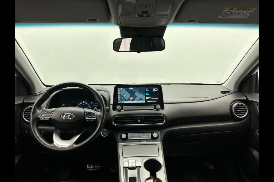 Hyundai Kona EV Comfort 39 kWh * 1e Eigenaar * Carplay Adaptive-cruise Navigatie Camera