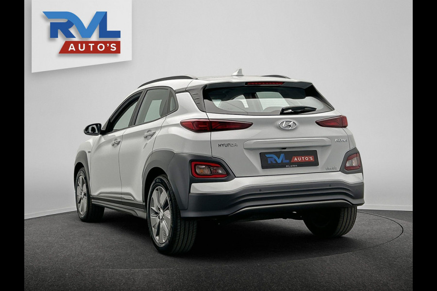 Hyundai Kona EV Comfort 39 kWh * 1e Eigenaar * Carplay Adaptive-cruise Navigatie Camera