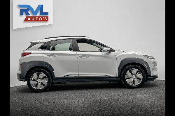 Hyundai Kona EV Comfort 39 kWh * 1e Eigenaar * Carplay Adaptive-cruise Navigatie Camera