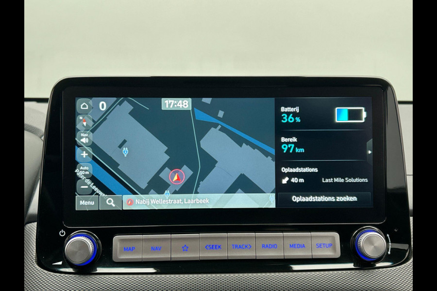 Hyundai Kona EV Comfort 39 kWh * 1e Eigenaar * Carplay Adaptive-cruise Navigatie Camera