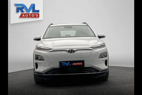 Hyundai Kona EV Comfort 39 kWh * 1e Eigenaar * Carplay Adaptive-cruise Navigatie Camera