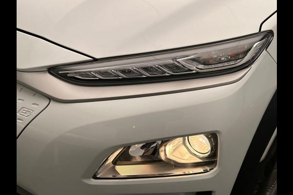 Hyundai Kona EV Comfort 39 kWh * 1e Eigenaar * Carplay Adaptive-cruise Navigatie Camera