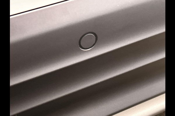 Hyundai Kona EV Comfort 39 kWh * 1e Eigenaar * Carplay Adaptive-cruise Navigatie Camera