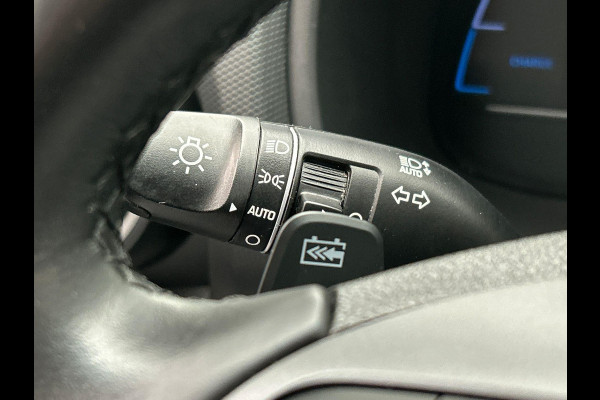 Hyundai Kona EV Comfort 39 kWh * 1e Eigenaar * Carplay Adaptive-cruise Navigatie Camera