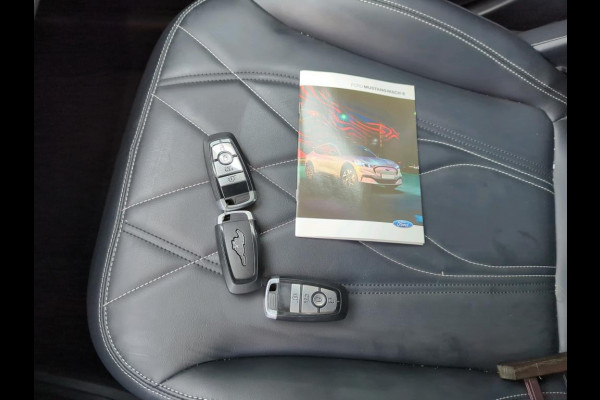 Ford Mustang Mach-E RWD 75 kWh NL-AUTO | 75 KWH | LEDER