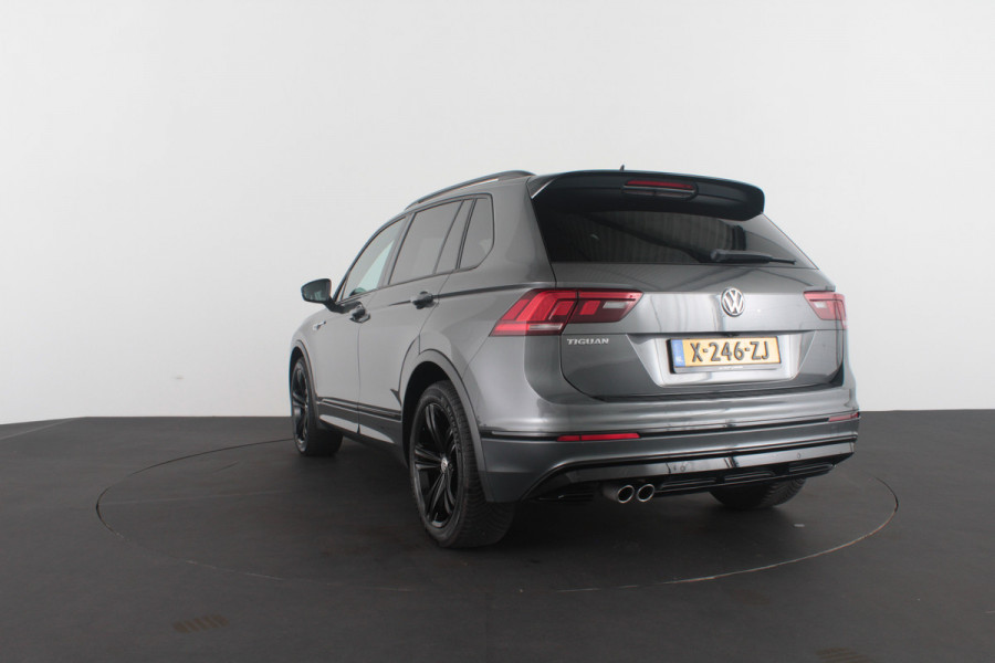 Volkswagen Tiguan 1.5 TSI ACT R-Line Black Style 360° camera / Black Style pakket / Trekhaak wegklapbaar / all season banden
