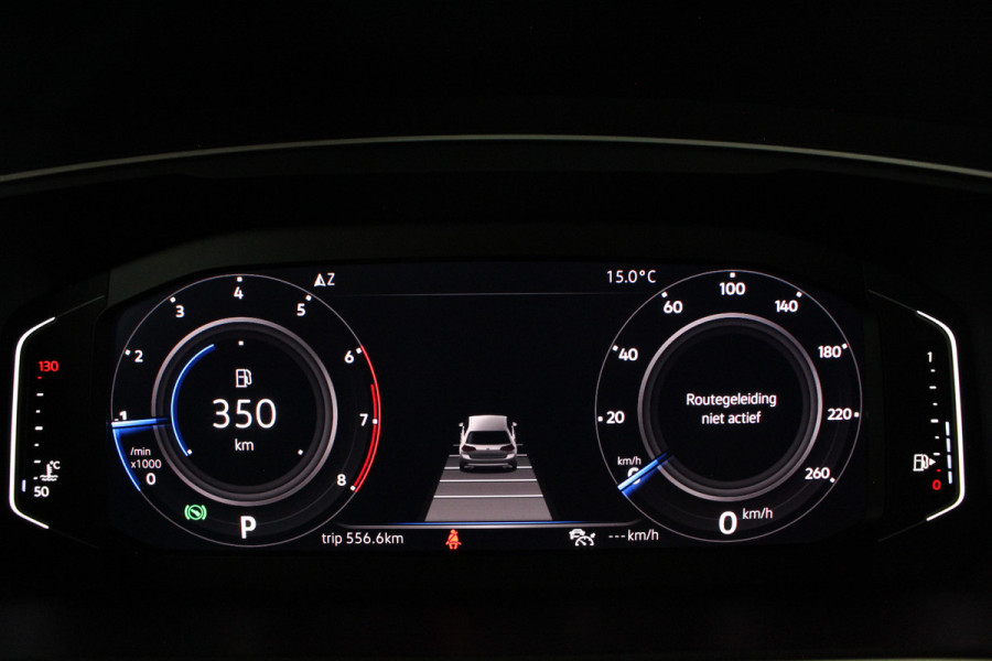 Volkswagen Tiguan 1.5 TSI ACT R-Line Black Style 360° camera / Black Style pakket / Trekhaak wegklapbaar / all season banden