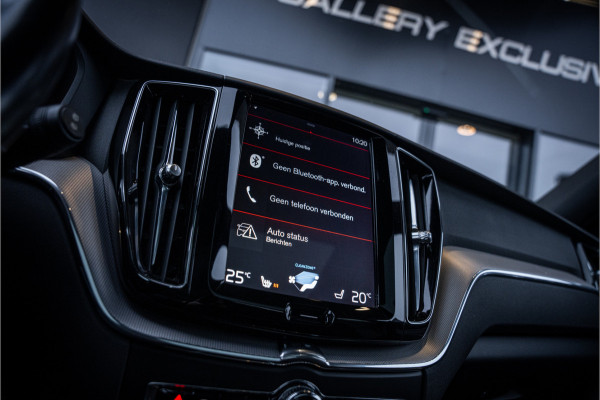 Volvo XC60 2.0 Recharge T8 AWD R-Design - Panorama | H&K | Memory | Elek. Trekhaak