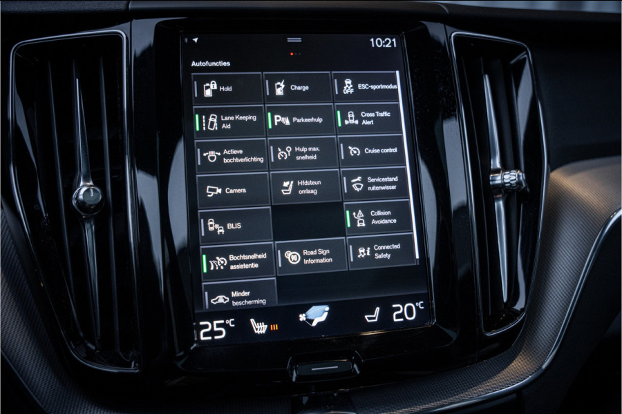 Volvo XC60 2.0 Recharge T8 AWD R-Design - Panorama | H&K | Memory | Elek. Trekhaak