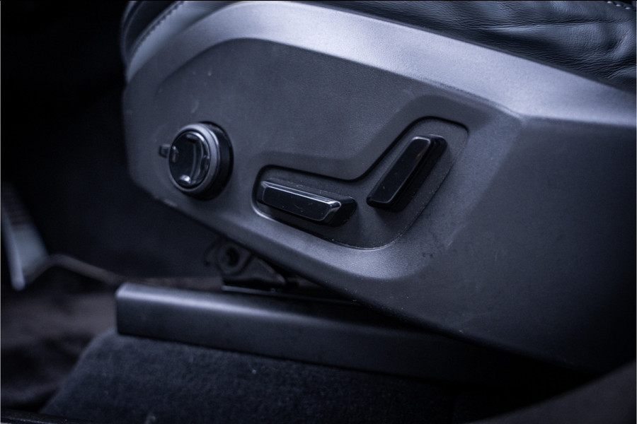 Volvo XC60 2.0 Recharge T8 AWD R-Design - Panorama | H&K | Memory | Elek. Trekhaak