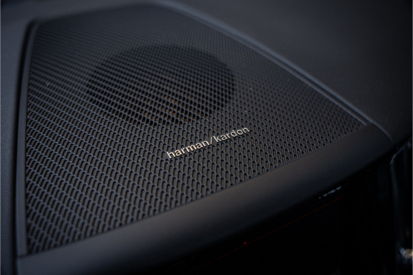 Volvo XC60 2.0 Recharge T8 AWD R-Design - Panorama | H&K | Memory | Elek. Trekhaak