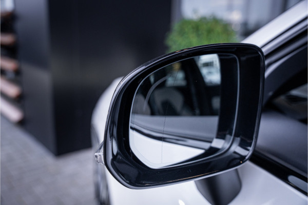 Volvo XC60 2.0 Recharge T8 AWD R-Design - Panorama | H&K | Memory | Elek. Trekhaak