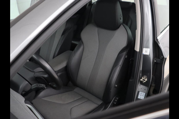 Škoda ENYAQ iV 80 | Stoel & stuurverwarming | Carplay | Keyless | Navigatie | Camera | Half leder | Cruise control | Full LED | Parkeerhulp