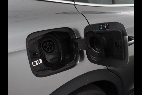 Škoda ENYAQ iV 80 | Stoel & stuurverwarming | Carplay | Keyless | Navigatie | Camera | Half leder | Cruise control | Full LED | Parkeerhulp