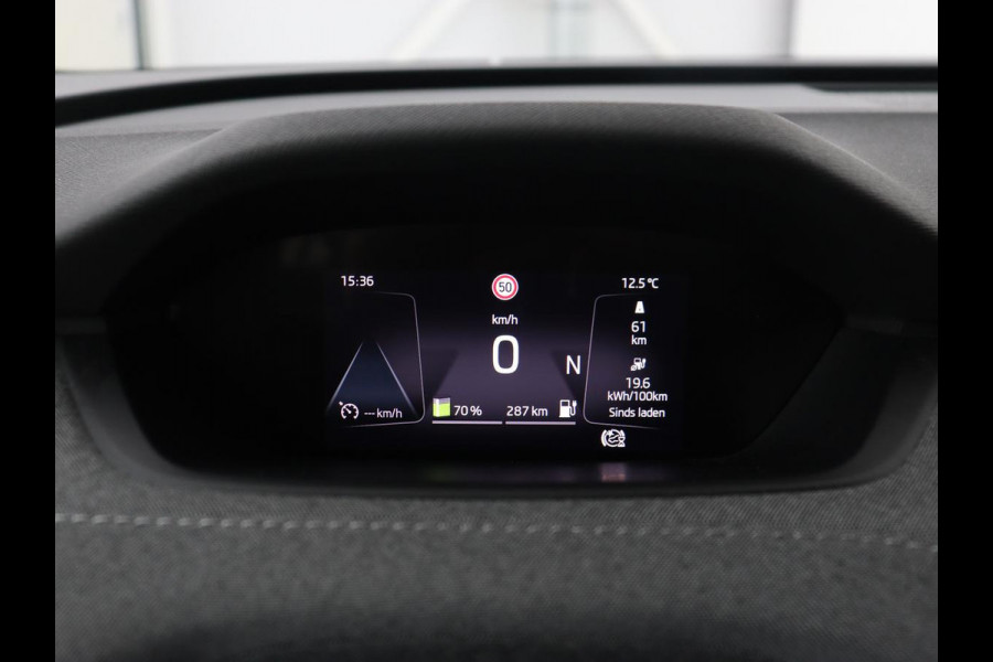 Škoda ENYAQ iV 80 | Stoel & stuurverwarming | Carplay | Keyless | Navigatie | Camera | Half leder | Cruise control | Full LED | Parkeerhulp