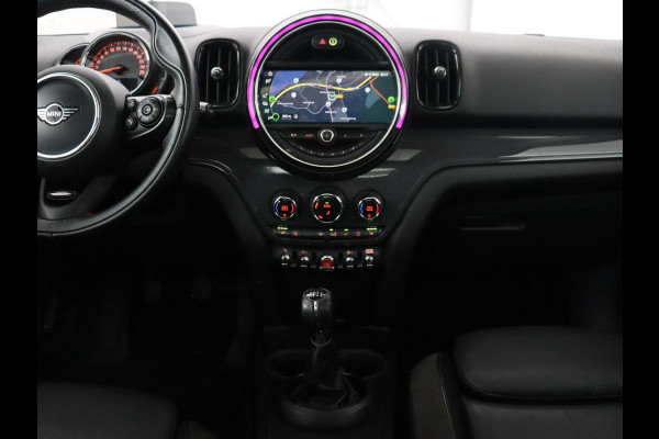 MINI Countryman 1.5 Cooper | Panoramadak | Leder | Stoelverwarming | Climate Control | JCW pakket | Head-up | Harman/Kardon