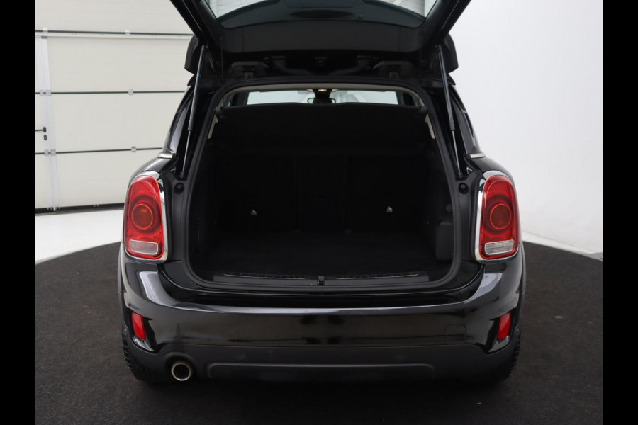 MINI Countryman 1.5 Cooper | Panoramadak | Leder | Stoelverwarming | Climate Control | JCW pakket | Head-up | Harman/Kardon