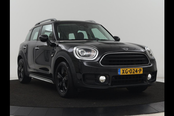 MINI Countryman 1.5 Cooper | Panoramadak | Leder | Stoelverwarming | Climate Control | JCW pakket | Head-up | Harman/Kardon