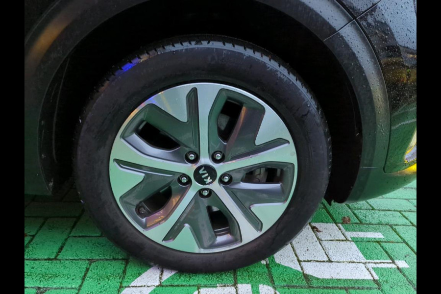 Kia e-Niro ExecutiveLine 64 kWh NL-AUTO | 3PHASE | LEDER