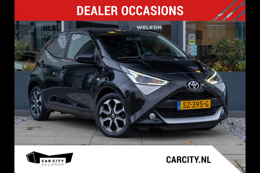 Toyota Aygo 1.0 VVT-i x-first / Carplay / Camera / Subwoofer / LM velgen