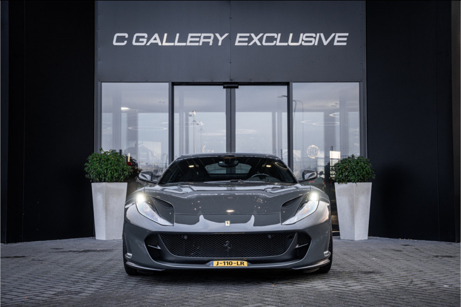 Ferrari 812 6.5 V12 Superfast HELE - Novitec | Grigio Scuro | Carbon Seats | Passenger Display